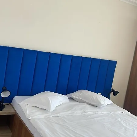 Astoria Patria 3* ママイア